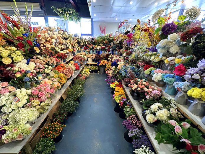 well-established-artificial-flowers-plants-and-wedding-event-business-0