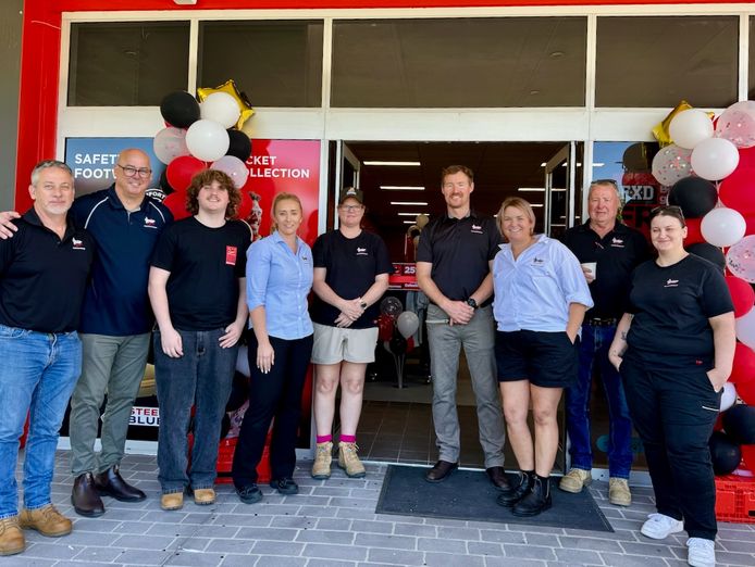 workwear-safety-franchise-retail-b2b-exclusive-territory-midland-8