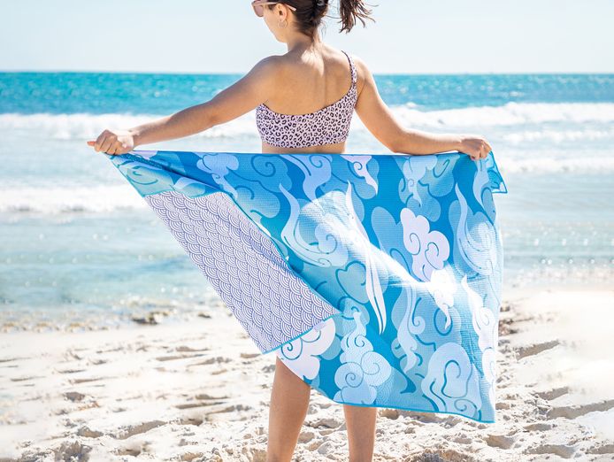 sand-free-beach-towel-business-3