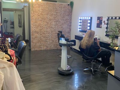 hair-and-beauty-salon-6