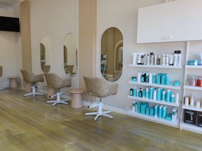 maylands-hair-salon-for-sale-with-very-affordable-rent-all-offers-considered-2