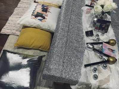 themed-sleepover-and-picnic-set-ups-once-upon-a-teepee-5