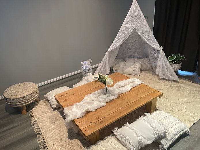 themed-sleepover-and-picnic-set-ups-once-upon-a-teepee-7