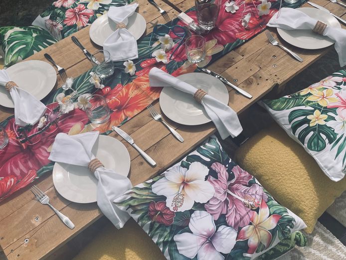 themed-sleepover-and-picnic-set-ups-once-upon-a-teepee-4