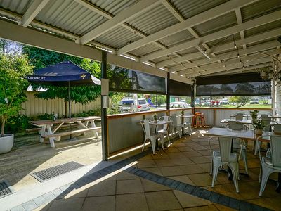 vacy-general-store-cafe-business-550-000-wiwo-3