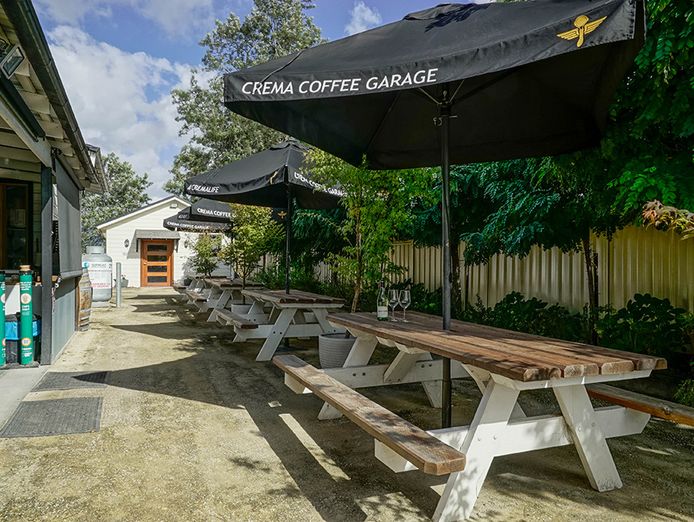 vacy-general-store-cafe-business-550-000-wiwo-4