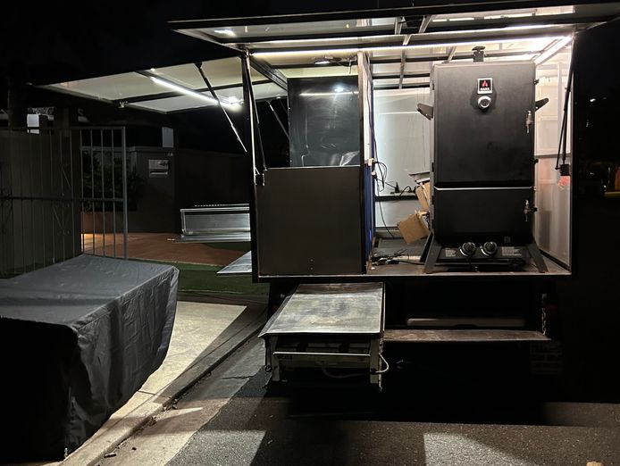charcoal-rotiserie-food-trailer-business-for-sale-fwd-catering-busniess-2