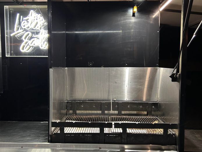 charcoal-rotiserie-food-trailer-business-for-sale-fwd-catering-busniess-3