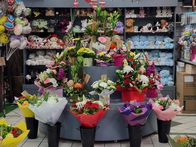 florist-gift-shop-for-sale-0