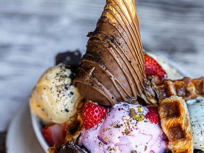 under-management-gelato-cafe-central-coast-major-shopping-centre-0