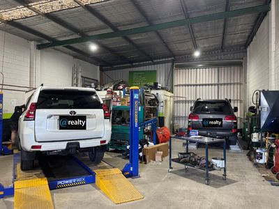 fully-equipped-offroad-workshop-for-sale-in-warragul-1