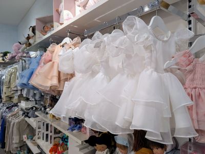childrens-boutique-perth-karrinyup-shopping-centre-owner-retiring-7