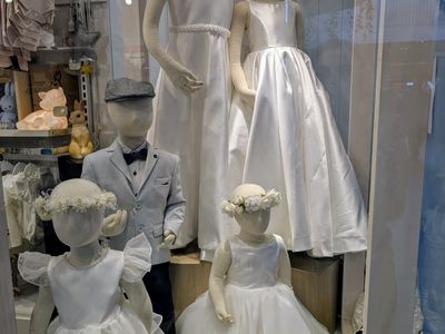 childrens-boutique-perth-karrinyup-shopping-centre-owner-retiring-5