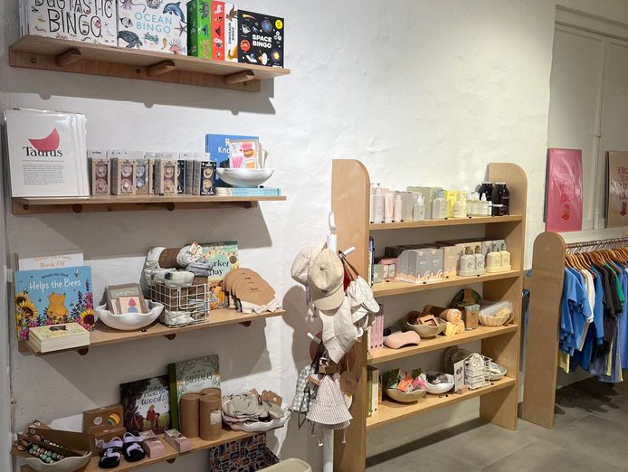 established-fashion-gift-store-for-sale-in-cronulla-7