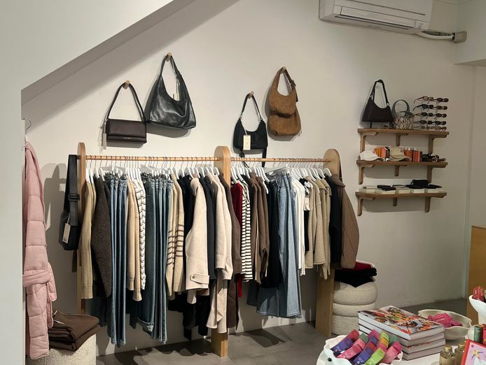 established-fashion-gift-store-for-sale-in-cronulla-3