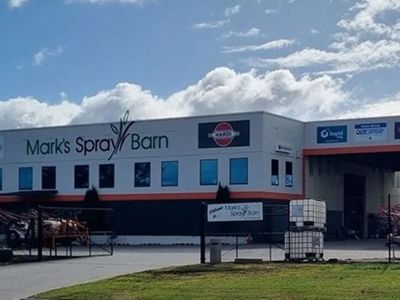 marks-spray-barn-5