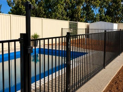 kialla-colour-fencing-2