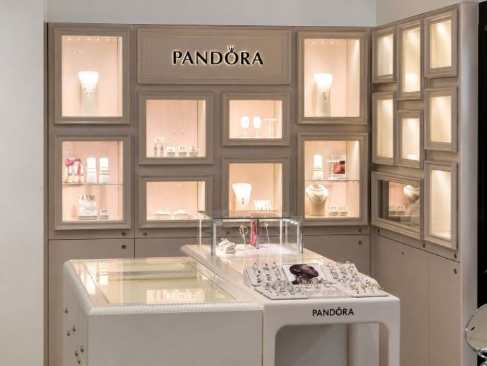 noonans-showcase-jewellers-1