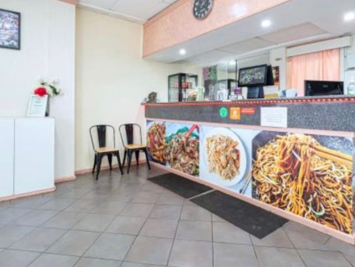 sydneys-first-chinese-pizza-takeaway-shop-for-sale-in-penrith-2