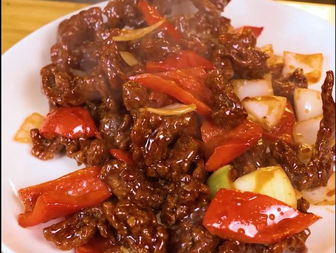 busy-highly-rated-chinese-restaurant-4