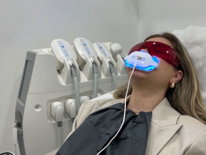 for-sale-mobile-cosmetic-teeth-whitening-business-reputatble-side-business-3