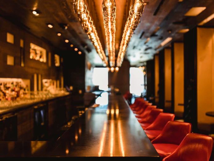 iconic-restaurant-bar-first-time-offered-to-the-market-0