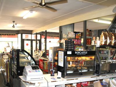 coffee-shop-general-store-rear-3br-residence-1-br-flat-1