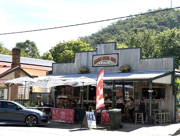 coffee-shop-general-store-rear-3br-residence-1-br-flat-0