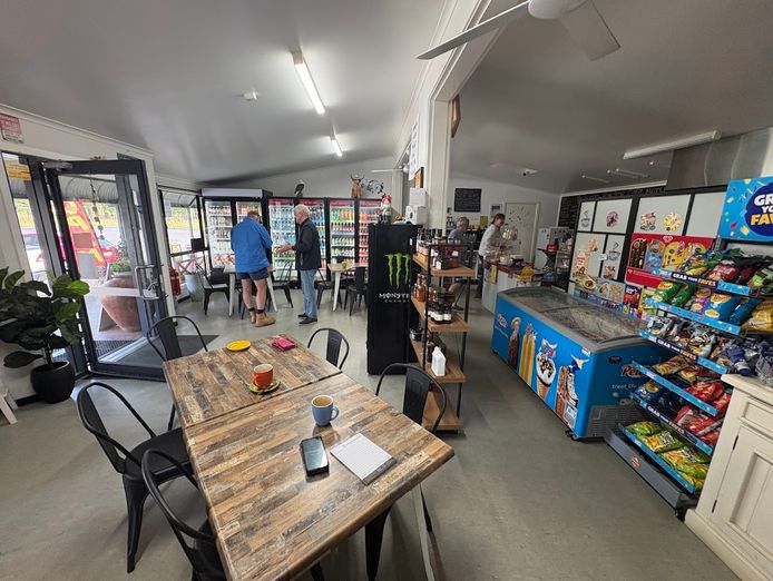 freehold-takeaway-3br-residence-1-br-unit-in-rosewood-2