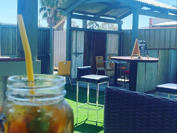 rush-food-cafe-numurkah-5