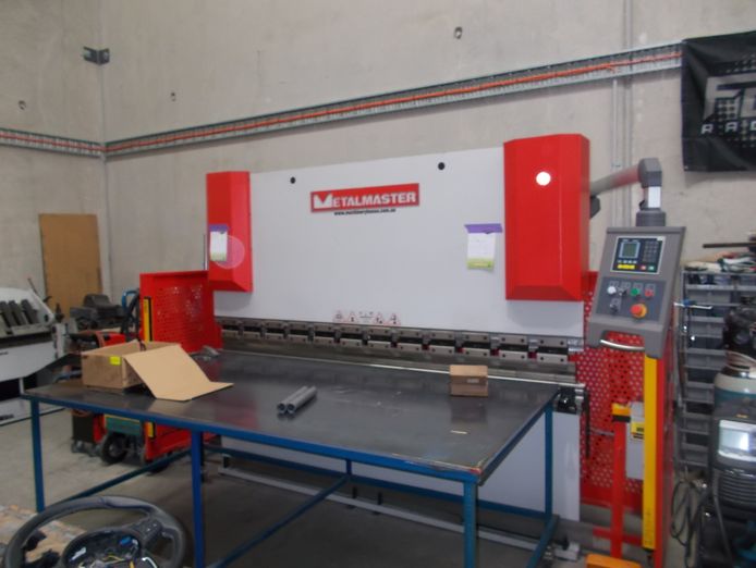 metal-fabrication-sheet-metal-workshop-0