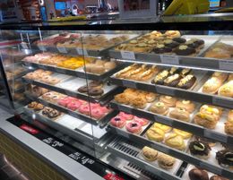 Westfield Knox - World's Tastiest Doughnuts, Coffee, Hot Dogs, American Sodas