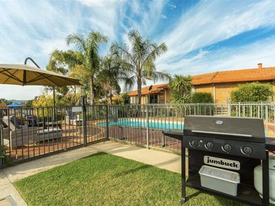 rare-opportunity-21-key-leasehold-going-concern-motel-7