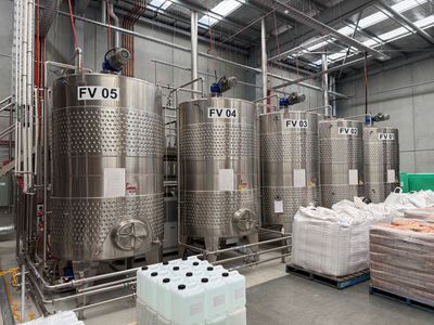award-winning-fully-equipped-distillery-site-in-melbourne-3