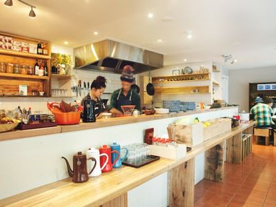 akasiro-licenced-japanese-cafe-take-away-in-the-heart-of-collingwood-3