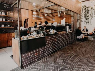 cbd-carlton-modern-well-established-cafe-2