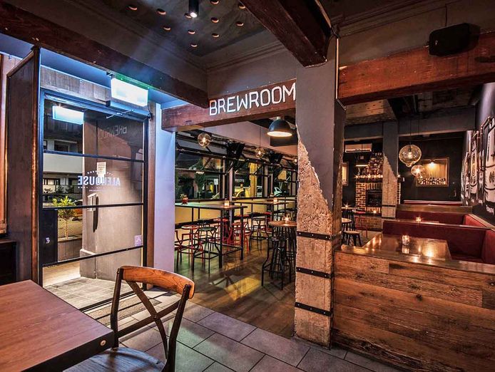 a-landmark-inner-melbourne-hospitality-pub-backpackers-business-4