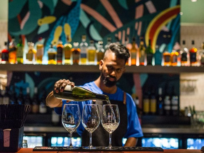 iconic-hightail-pub-bar-grill-in-melbourne-city-centre-docklands-1