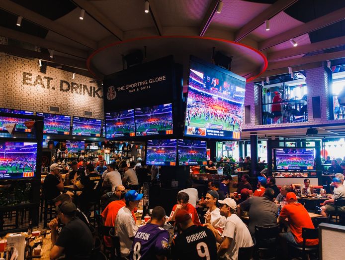 the-sporting-globe-bar-grill-chermside-1