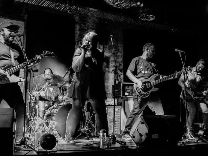 the-penny-black-licenced-pub-live-entertainment-venue-8