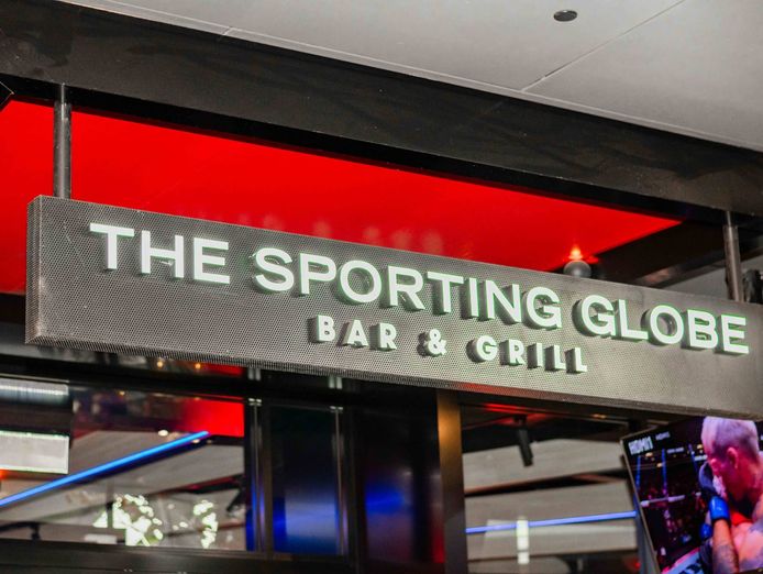 the-sporting-globe-bar-grill-plenty-valley-1