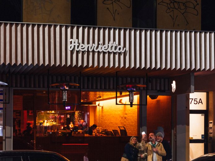 exceptional-retail-hospitality-food-beverage-opportunity-prime-chapel-st-loc-0