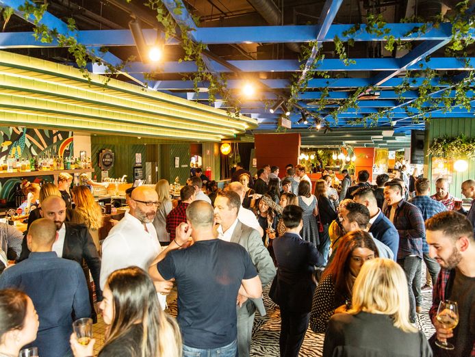 iconic-hightail-pub-bar-grill-in-melbourne-city-centre-docklands-5