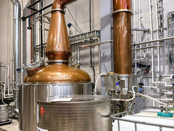 award-winning-fully-equipped-distillery-site-in-melbourne-2