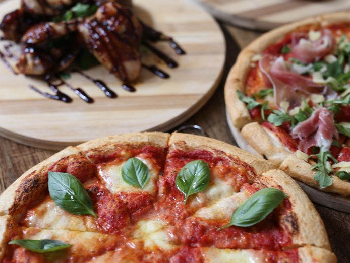 fantastic-pizza-restaurant-revenues-400k-rent-3-100-pm-4