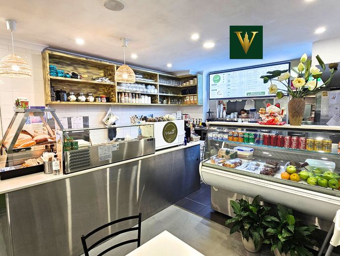 fully-renovated-takeaway-shop-next-to-miranda-train-station-3