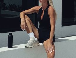 E-COMMERCE ACTIVEWEAR ONLINE SHOP - READY TO START 