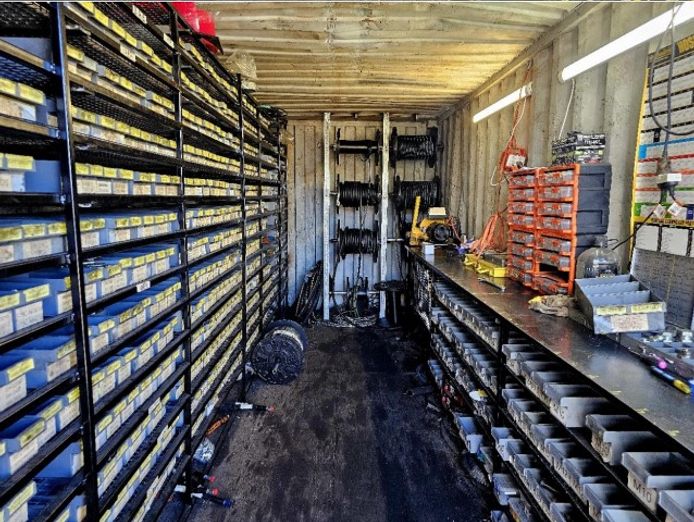 established-hydraulics-division-within-transportable-container-0