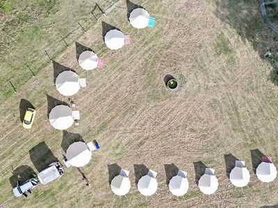mobile-glamping-hire-online-retail-business-7