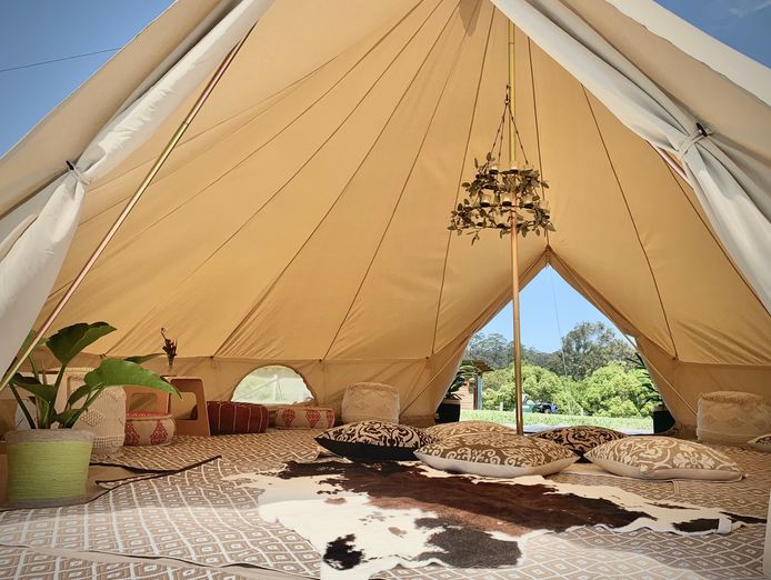 mobile-glamping-wedding-event-hire-online-retail-business-4